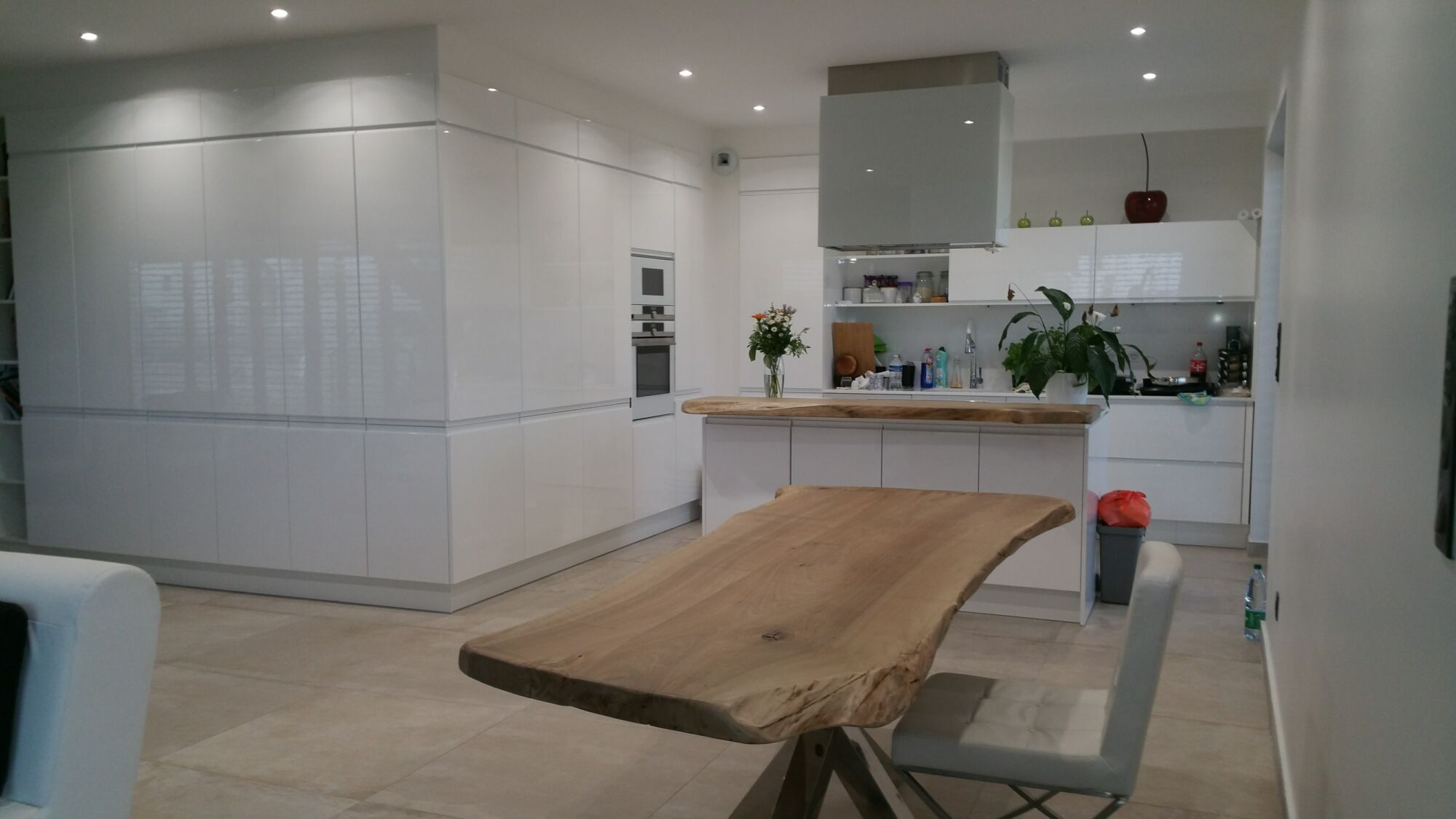 Quels sont les avantages d&#8217;une cuisine ouverte sur la salle à manger ? Saint-Dié-des-Vosges