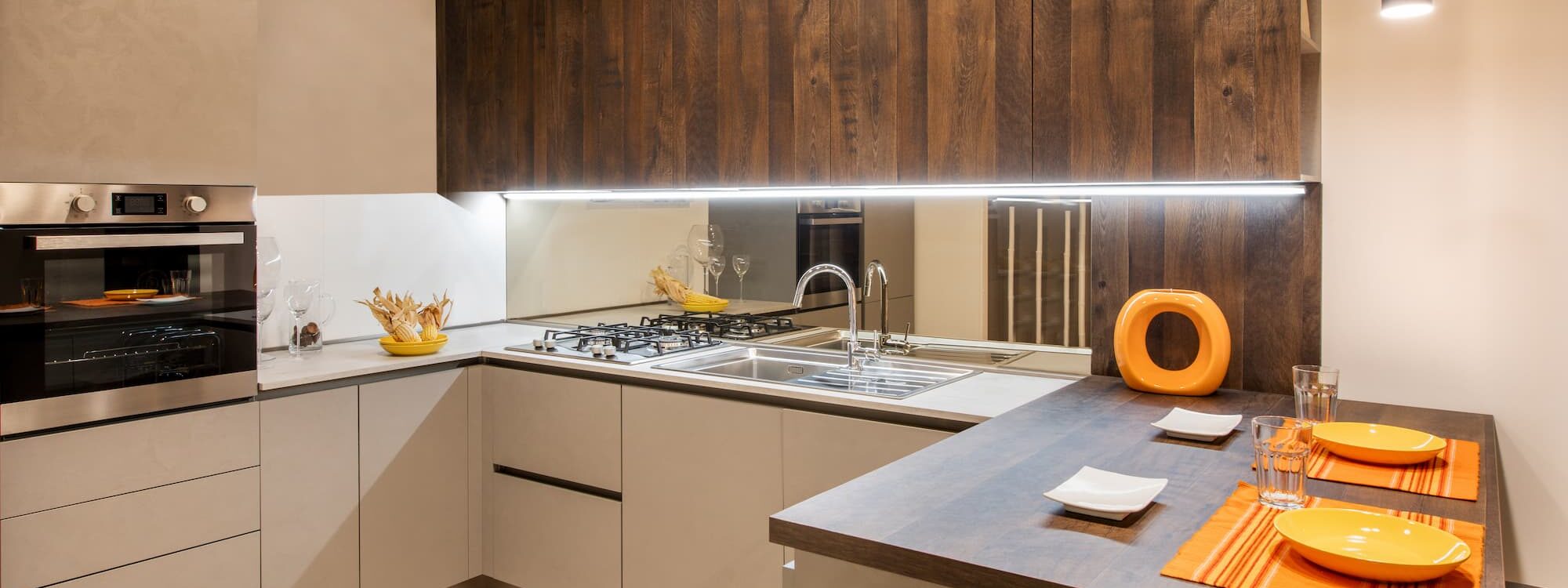 PETITE_CUISINE 2000X750 | VB Cuisine Comment adapter une cuisine sur mesure à un petit espace sans perdre en confort ? Schiltigheim